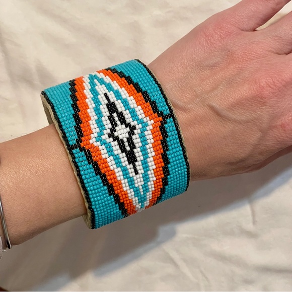 *BRAND NEW* Hand Beaded Navajo Turquoise Cuff Bracelet - Picture 5 of 5